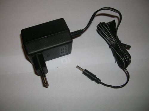 Chargeur Téléphone Portable Modèle Vd-0405 Sun