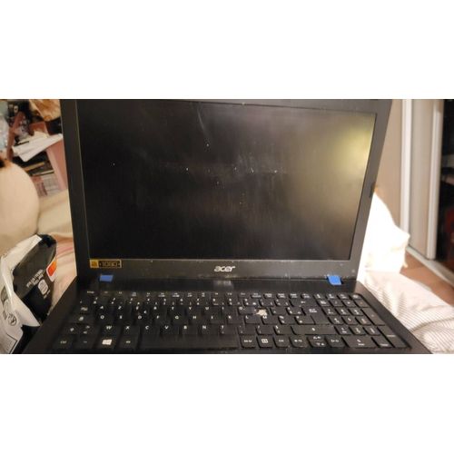 Acer aspire e5 575 31 g3 15.6" Intel Core i3 - Ram 4 Go - DD 128 Go