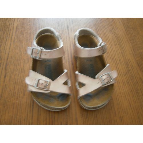 Nus-Pieds Pointure 25 Marque Birkenstock Rose Métal En Très Bon État