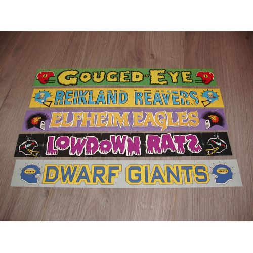 Lot Des 5 Banderolles Equipes Du Jeu Blood Bowl De Descartes / Games Workshop