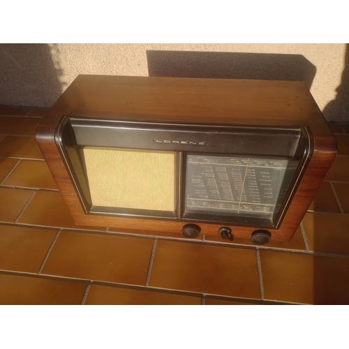 Très beau poste radio tsf lorenz super 150 w