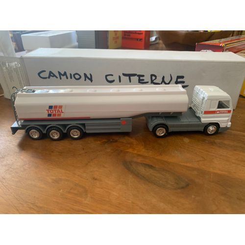Camion Citerne Transport De Carburant Total -Inconnue-Inconnue