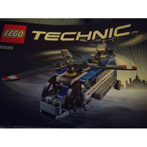 Guide de construction LEGO Technic 42020 d'un hélicoptère de secours à double hélices