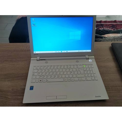 Toshiba Satellite C55-C-1FM - 15.6" Intel Core i5 5200U - 2.2 Ghz - Ram 4 Go - SSD 500 Go