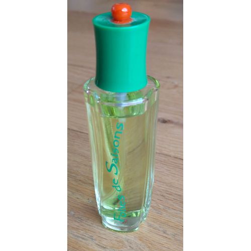 Parfum Folies De Saisons, Le Nez Au Vent Au Printemps D'yves Rocher 