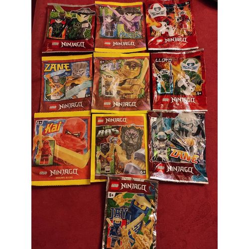 10 Figurines LEGO NINJAGO