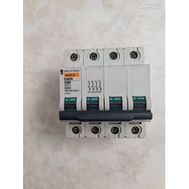 Disjoncteur Merlin Gerin 63Amp Multi 9 tetra 4 pôles