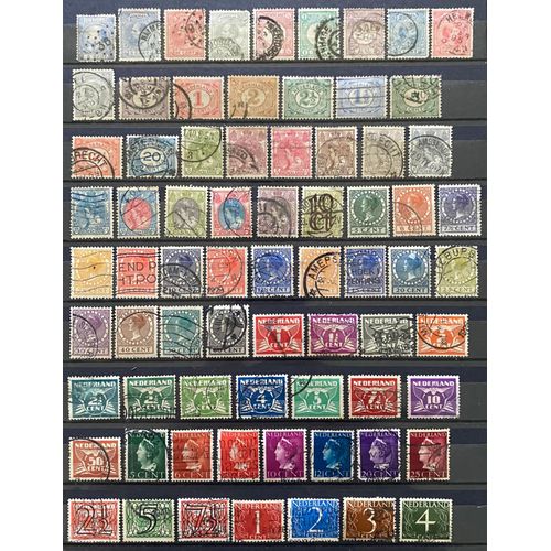 Lot De 150 Timbres Divers Pays-Bas