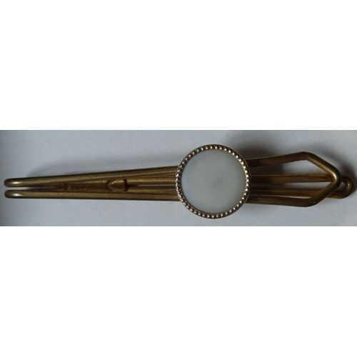 Pince À Cravate Dorée Avec Bouton Nacré