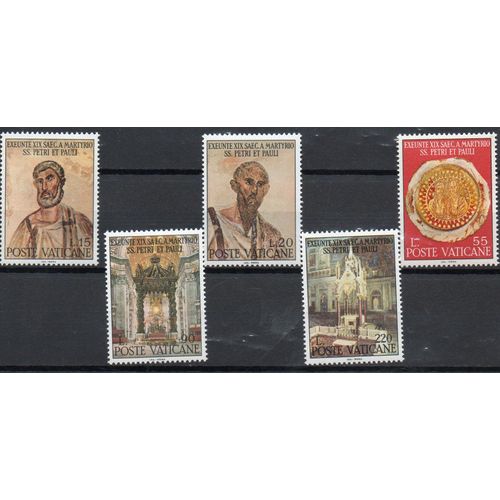 Vatican Timbres Martyrs De Saint Pierre Et Paul 1967