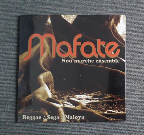 Mafate "Nou Marche Ensemble" Reggae / Sega / Maloya - Cd 4 Titres De Sonny Malachy Avec : Bouz Bouze / Grand Matin / Do Moun Y Cose / Zoli Le La Mer