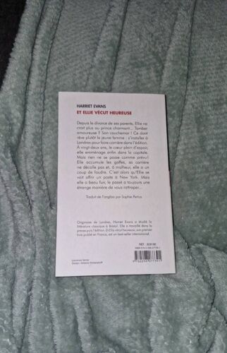 Et Ellie Vécut Heureuse / Harriet Evaus