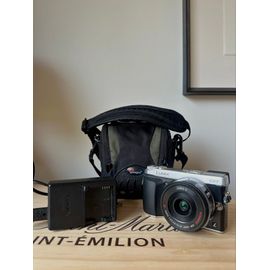 Panasonic Lumix DMC-GX7 Hybride 16 mpix Silver + Objectif Lumix G Vario 14-42mm
