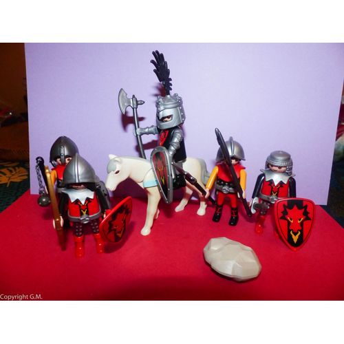 Lot Playmobils : Chevaliers Du Dragon Rouge Equipés .