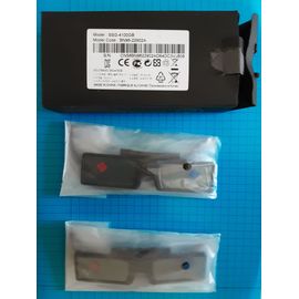 2 PAIRES DE LUNETTES 3D