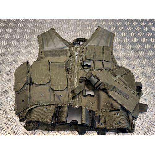 Gilet Tactique Mil-Tec Camo Systeme Molle Avec Ceinturon