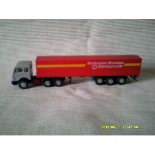 Camion Mercedes Rosbacher Brunnen Ho 1/87-Wiking