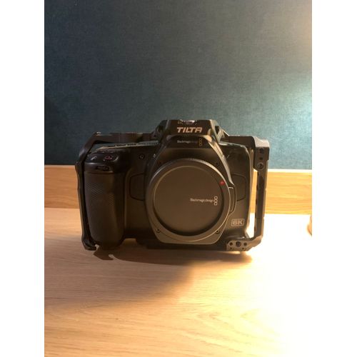Blackmagic BMPCC 6K G2 + EVF + Cage TILTA