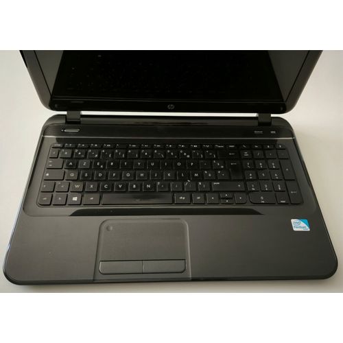HP Pavilion Sleekbook 15-b042sf