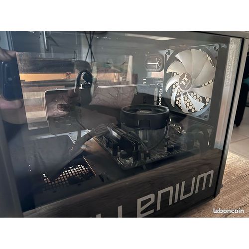 MILLENIUM MM2 Mini Lux AMD RYZEN 9 3900 - 3.1 Ghz - Ram 32 Go - SSD 500 Go