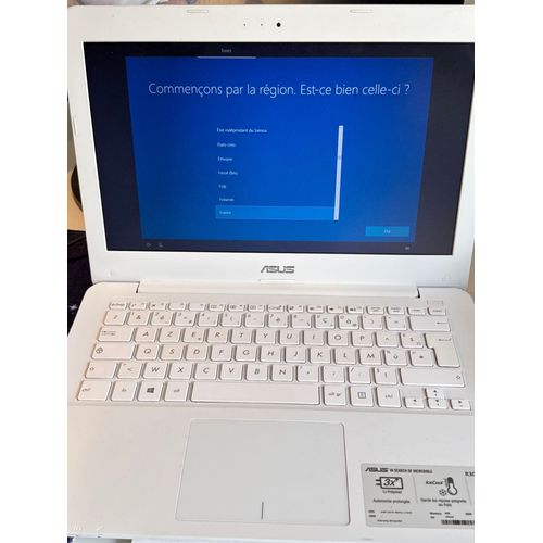 Asus R301LJ-FN118T - 13.3" Intel Core i3 - Ram 4 Go - DD 128 Go