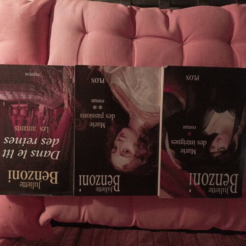 Romans Juliette Benzoni État Neuf