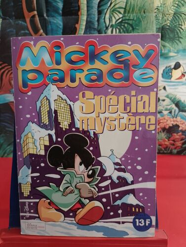 Mickey Parade, N° 263. Spécial Mystère, 2001