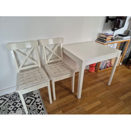Set Table À Manger Et 2 Chaises