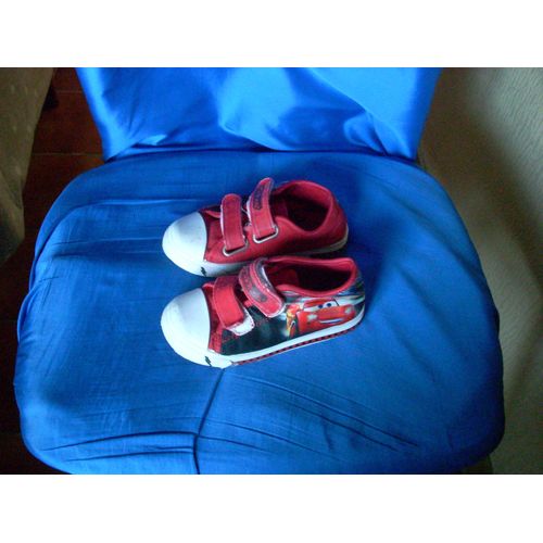 Chaussures Disney 27.