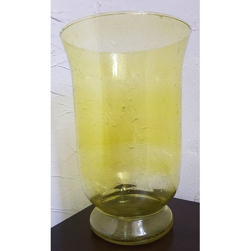 Grand vase jaune en verre effet bulles d'air