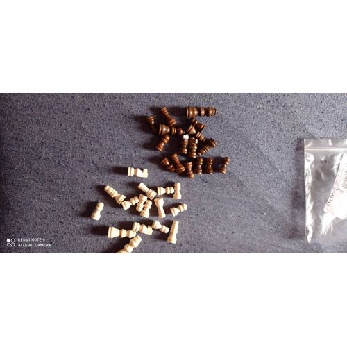 32 Petits Poins En Bois Pour Jeu D'échecs