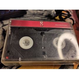 Cassette Sony Vidéo 8 enregistrée 60mn en 2 partie - mariage marocain en France du 12 novembre 2005 Keni ?et Farid merveilleuse cérémonie et les 40 ans de Jean-Luc anniversaire fête du 26 10 2002