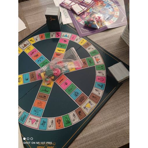 Lot De 2 Boîtes De Cartes Questions/réponses Trivial Pursuit – édition Genus – Occasion Bon état