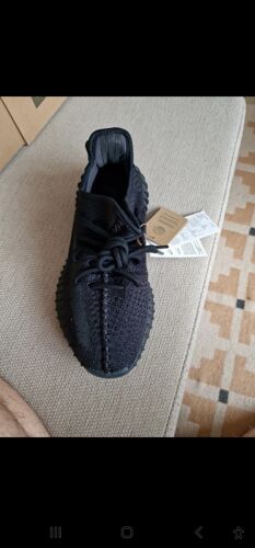 Yeezy Boost 350 V2 Onyx - 38 2/3