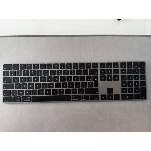 Clavier Apple keyboard noir A1843