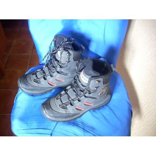 Chaussures De Randonnées Kefas 38.