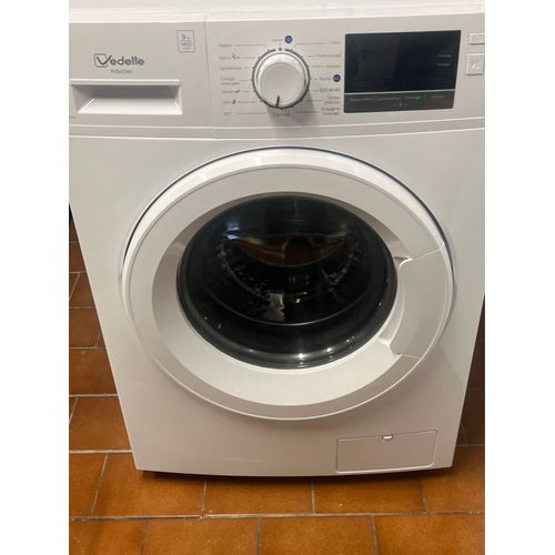 Lave linge vedette 9 kg 1400 tours induction encore sous garantie 