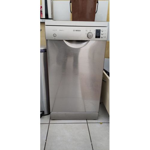 Lave vaisselle BOSCH pose libre 45 cm modele SPS25CI04E/55