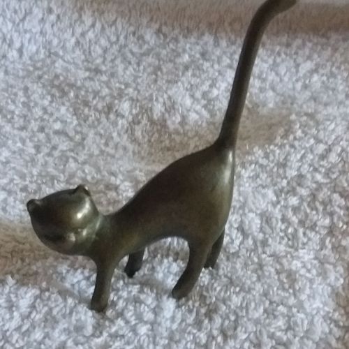 Chat décoratif en métal