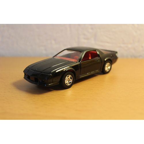 Solido Chevrolet Camaro 1983 1/43 -