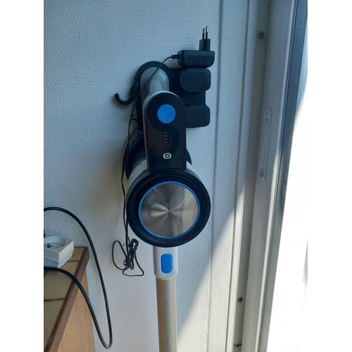 Aspirateur balais