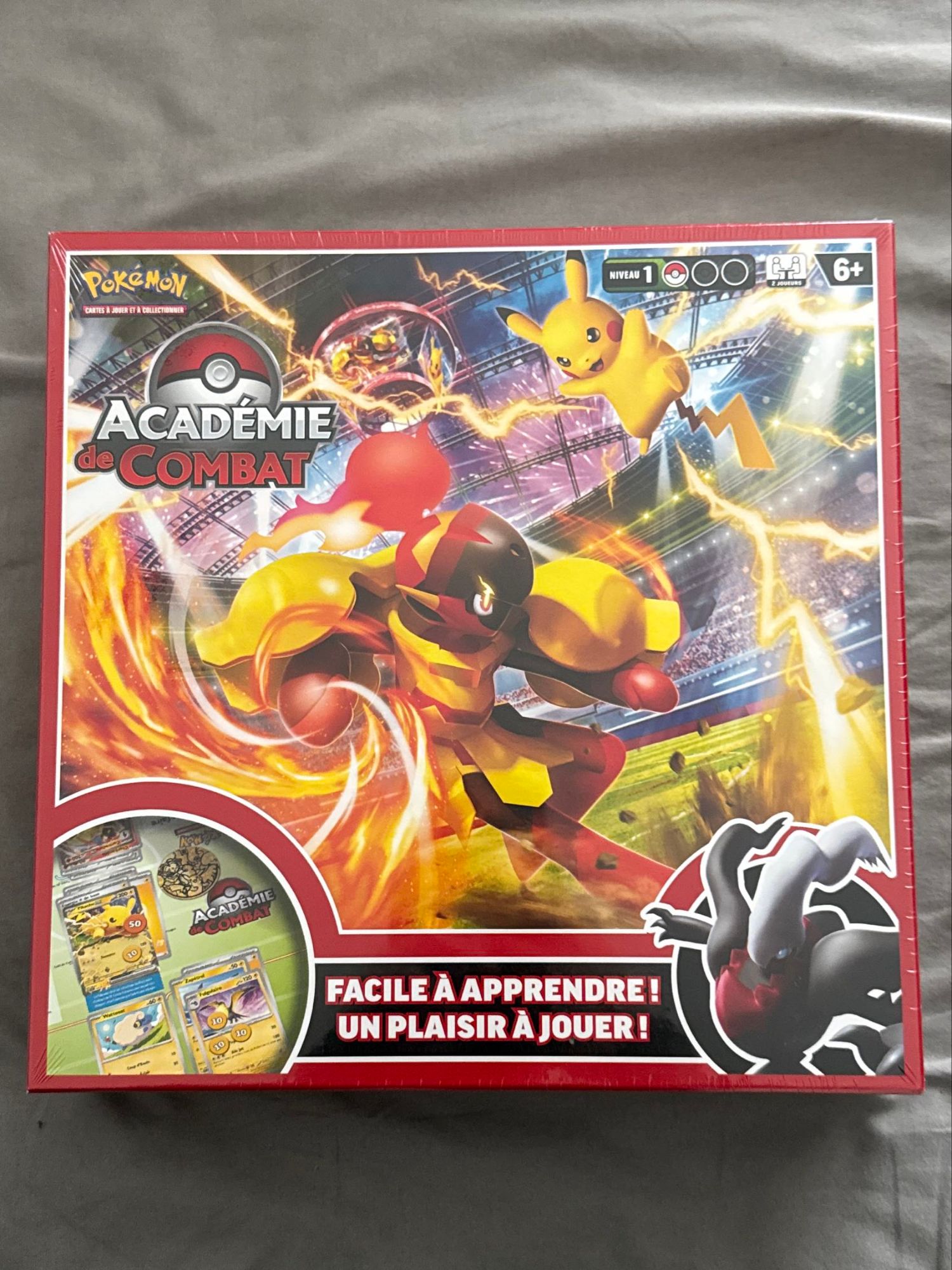 Carte POKEMON française LABOS LYSANDRE 111/ 131 Lumière interdite | Rakuten, image size:1500x2000