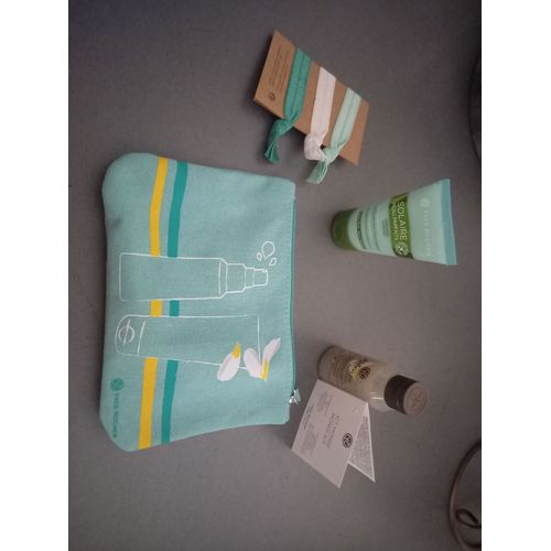 Trousse Monoï Yves Rocher 