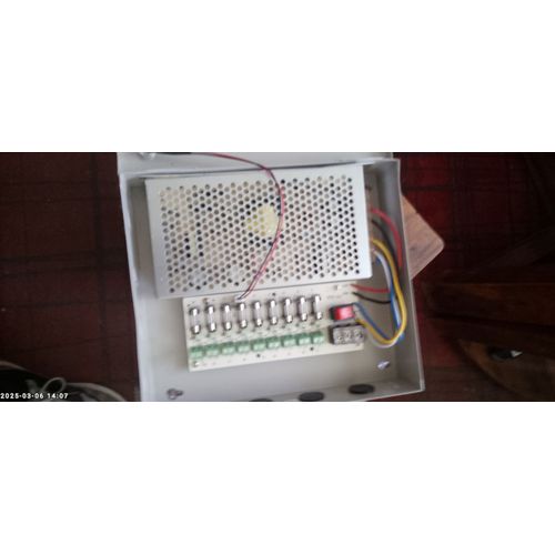 Ayoii 9 Canaux CCTV Boîtier d'alimentation 12V DC 10A 120W Alimentation Distribuée pour Caméra de Surveillance Système de Sécurité