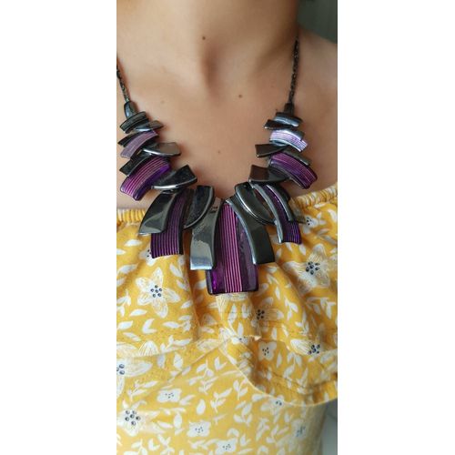 Collier Et Boucles D'oreilles Violettes