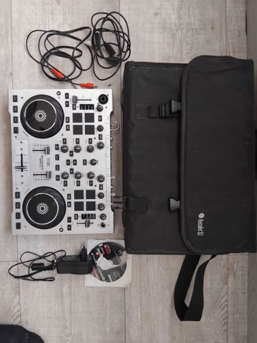 Contrôleur dj Hercules Rmx 2