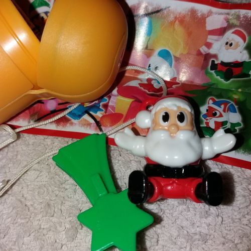 Figurine Kinder Se 276 Père Noël Messager
