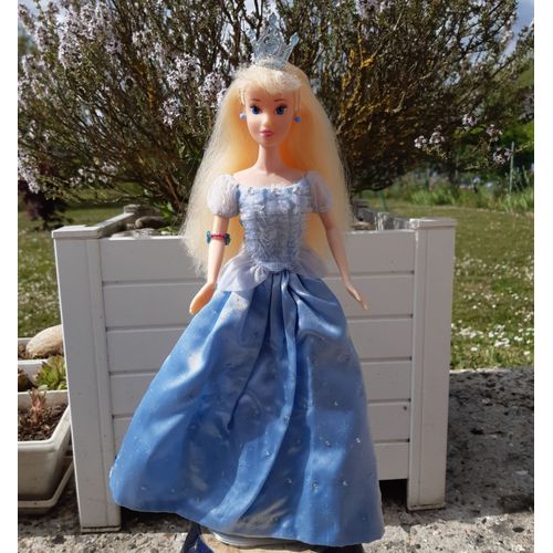 Poupée mannequin Cendrillon Simba Disney (Barbie)