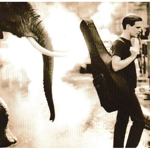 Bryan Adams On A Day Like Today. (P) 1998 ®Badman Ltd ®A&m Records. © ®Polydor ®Polygram Company. Made In France. 1cd De 14 Titres. «1ère Edition Jewel Case» Europe Version. Boitier Crystal. «Cd Rare»