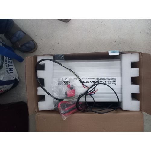 Convertisseur Pur Sinus Spécial Camping Car 12v/ 230v, 3000 Watts, Télécommande, Marque Haba.